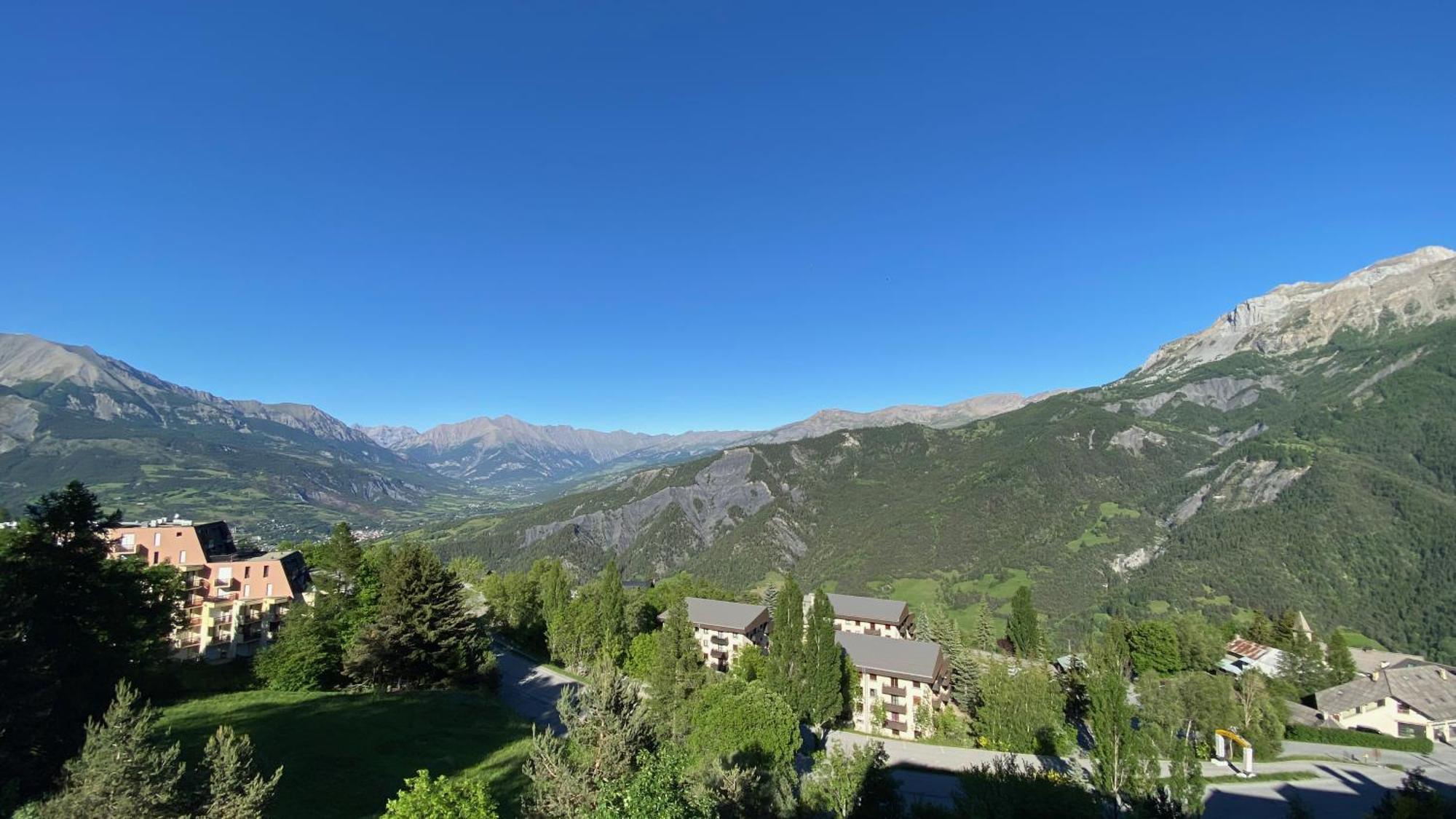 La Capitale - Les Gites De L Argile Barcelonnette Exterior photo